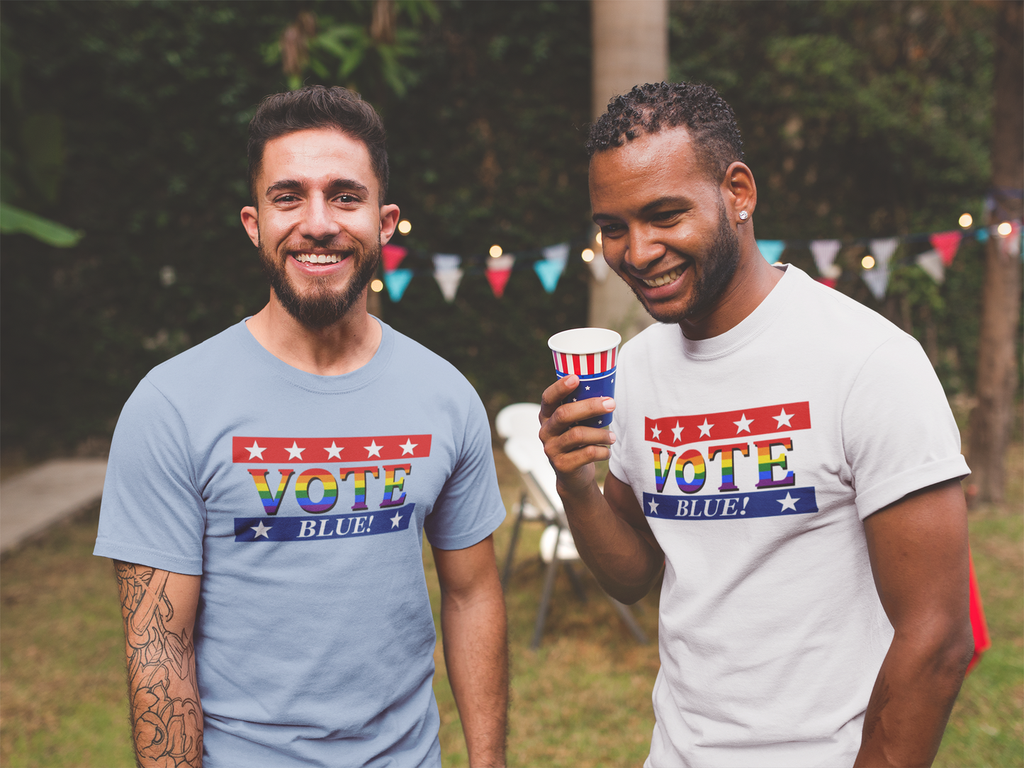Rainbow VOTE Bleu T-shirt unisexe à manches courtes