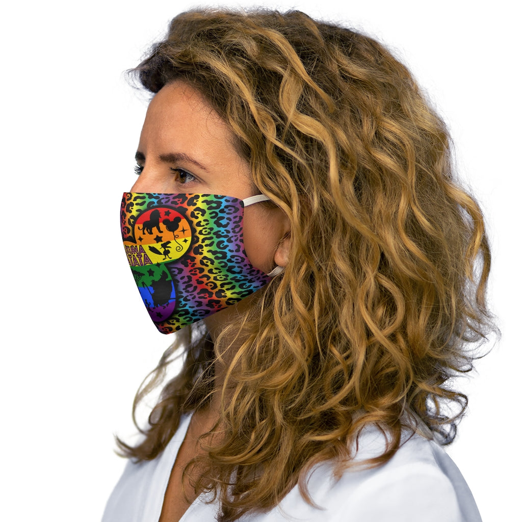 Hakuna Matata LGBTQ Rainbow Pride Máscara facial de poliéster/algodón ajustada