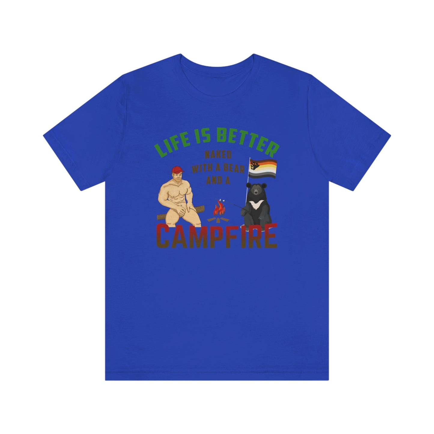 La vida es mejor desnuda con un oso y una fogata camiseta para adultos
