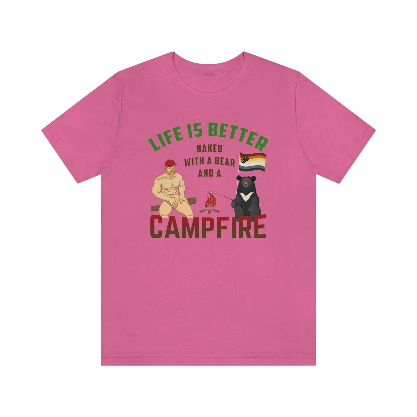 La vida es mejor desnuda con un oso y una fogata camiseta para adultos
