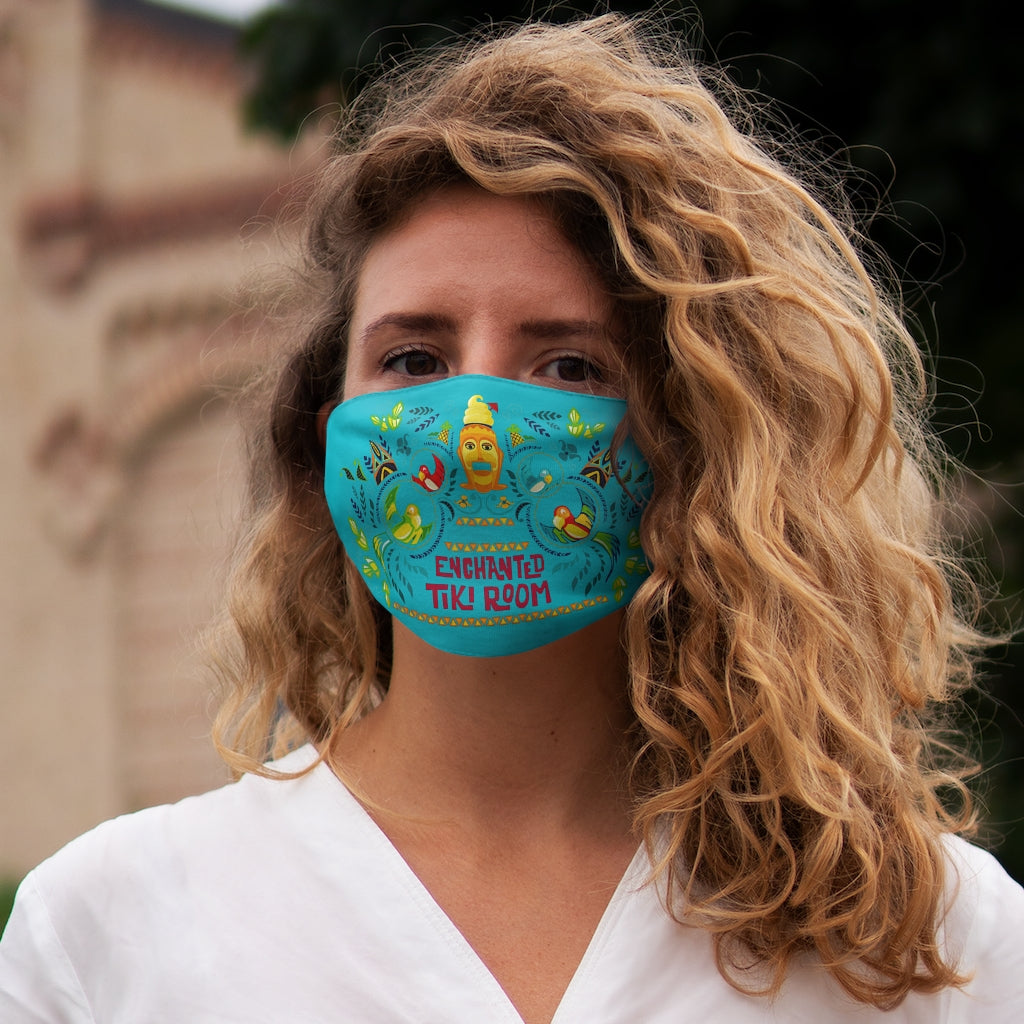 Mascarilla facial de poliéster ajustada