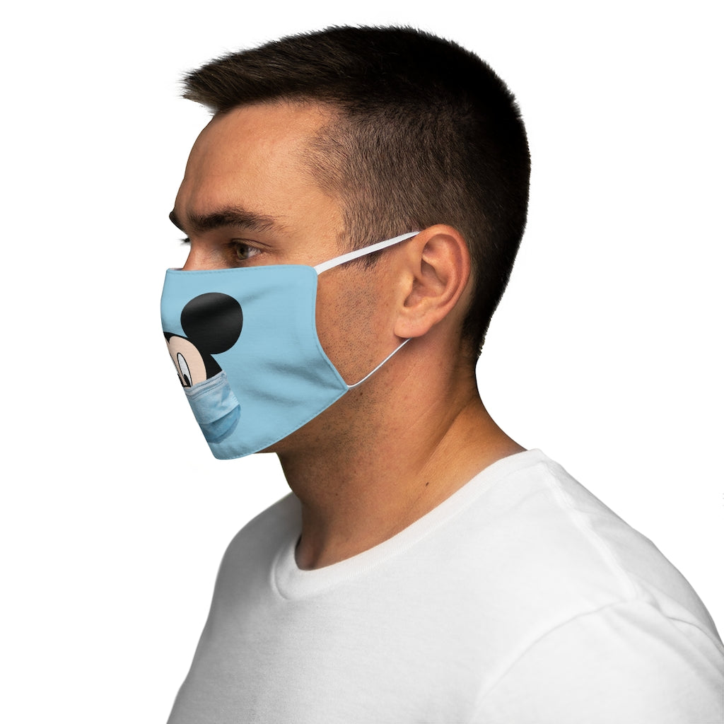 Mouse Wears a Face Mask Snug-Fit Polyester/Cotton Face Mask