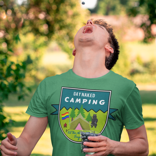 Gay Naked Camping Badge Adulte T-Shirt Unisexe