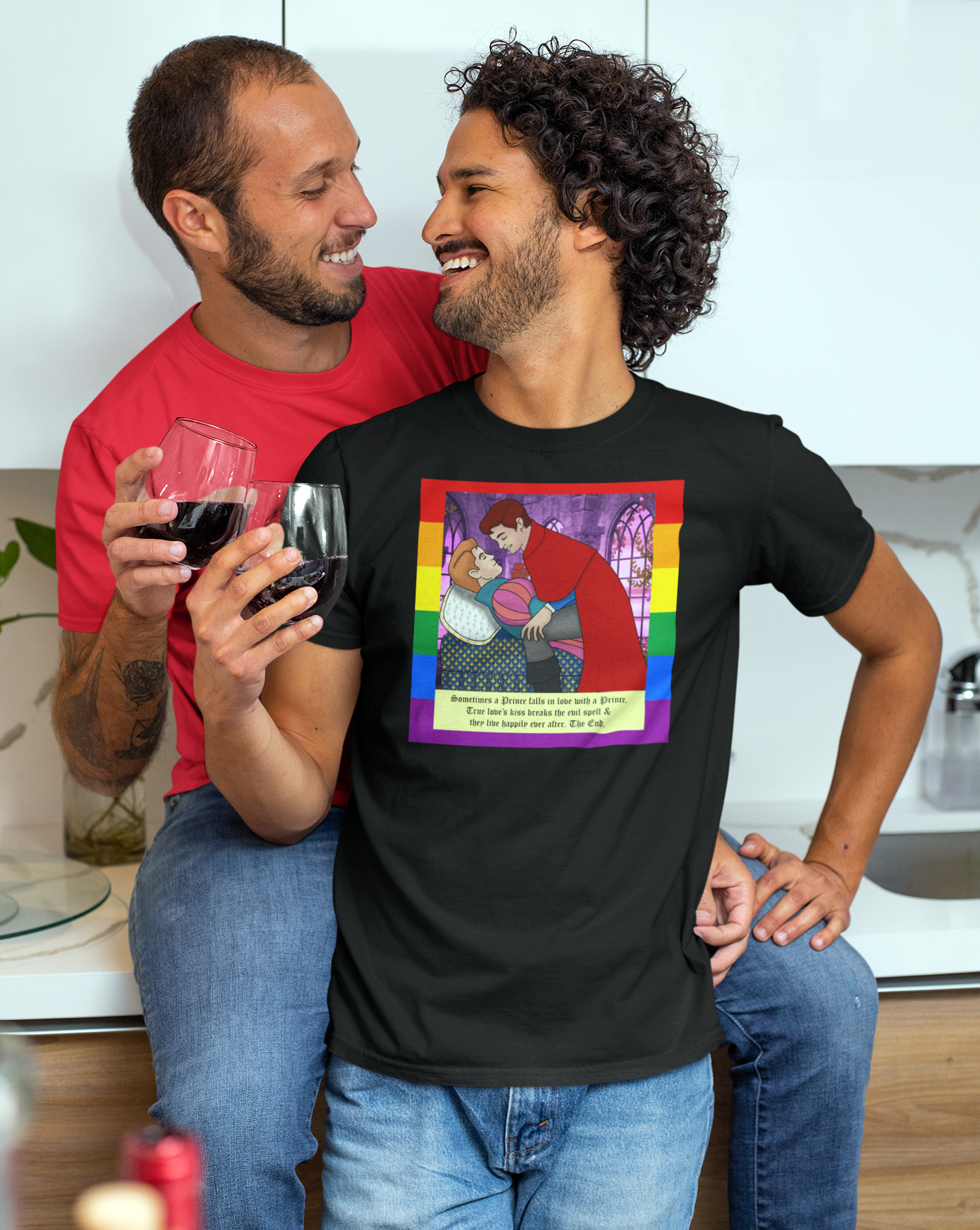 Un príncipe ama a un príncipe camiseta unisex para adultos
