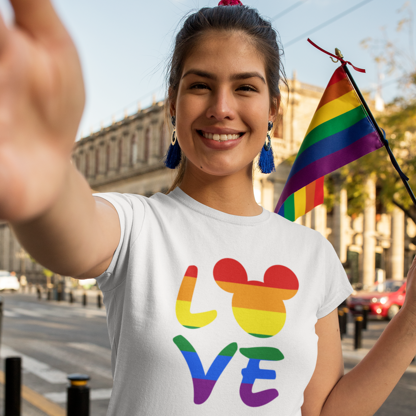 LGBTQ Rainbow Mouse LOVE T-shirt unisexe adulte
